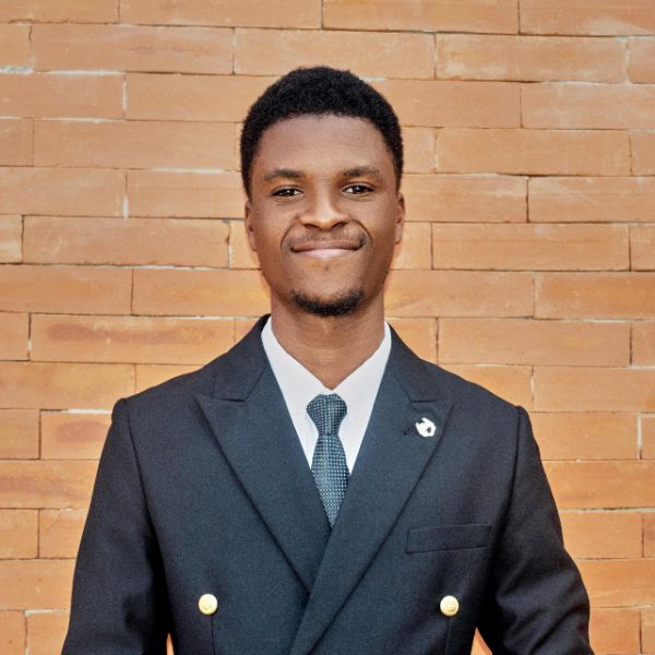 Oluwabusayo Adetunlese